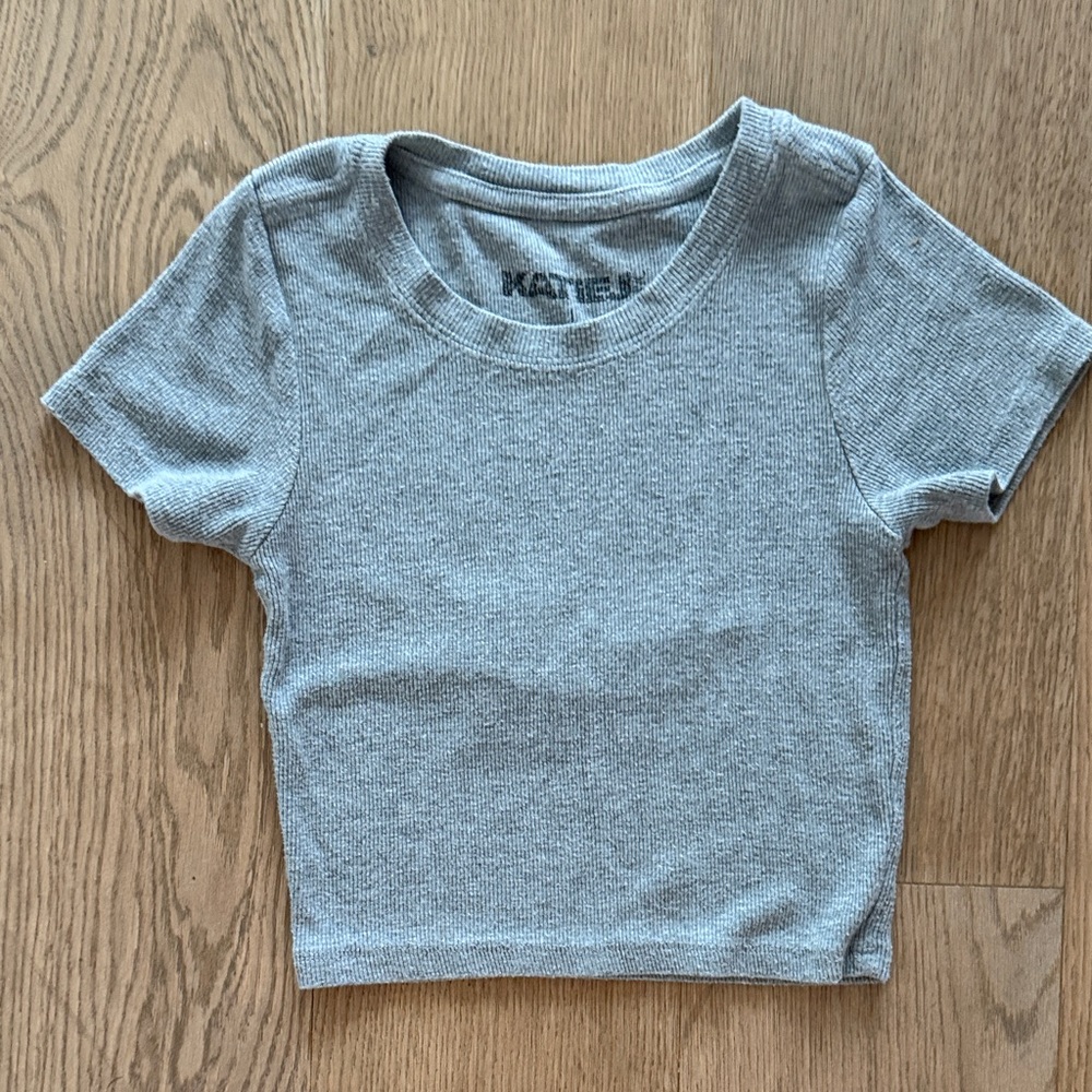 Katie J Livi Grey Cropped T Shirt Sz L